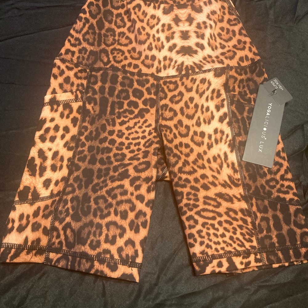 Yogalicious Leopard Print Active Shorts! XS NWT